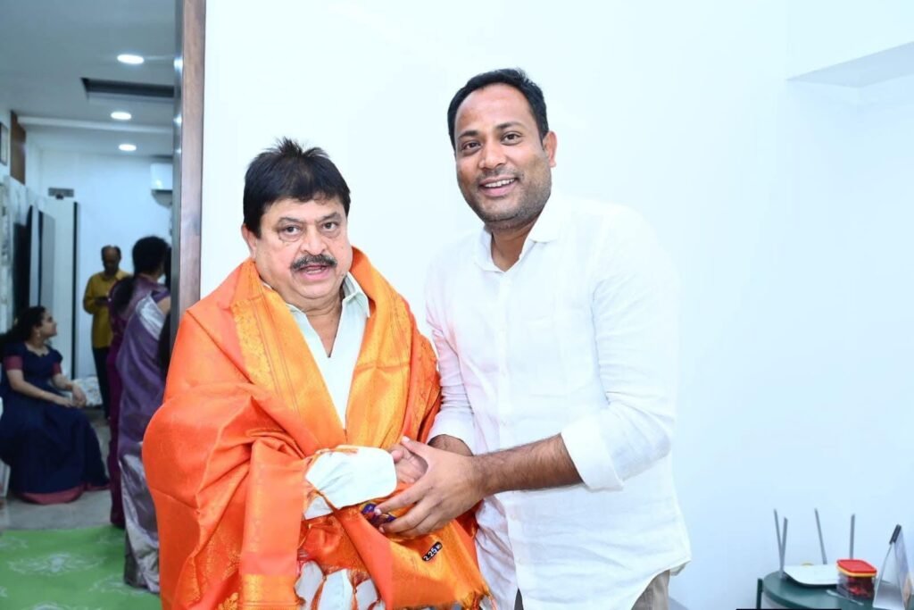 బిజెపి రాష్ట్ర అధ్యక్షులు రాంచందర్ రావును మర్యాదపూర్వకంగా కలిసిన సురభి నవీన్