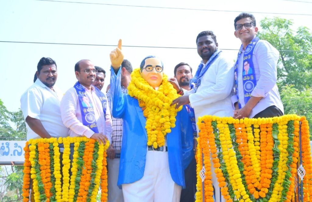 దేశానికి దిశానిర్దేశం చేసిన మహా నాయకుడు అంబేద్కర్