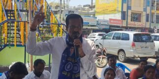 స్టేజీల మీద స్పీచ్లు.. ఆచరణలో దళితులపై అణచివేతలా ?