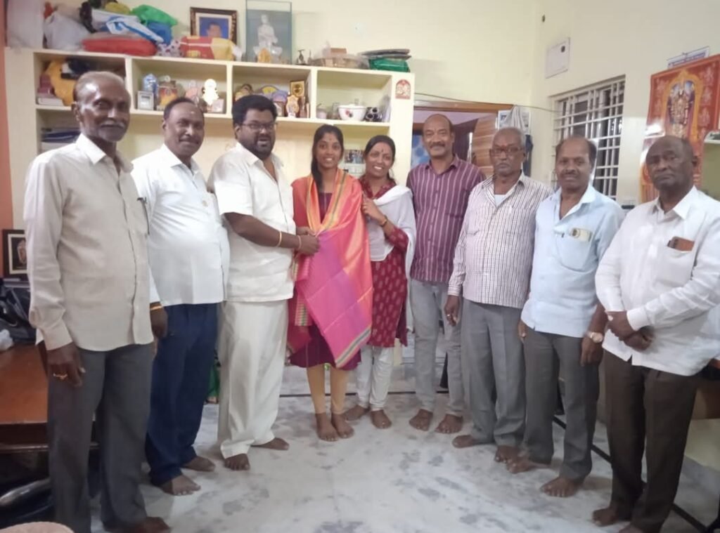 రాష్ట్రస్థాయి ప్రతిభవంతురాలు గుడిసె హాసినికి ఘన సన్మానం