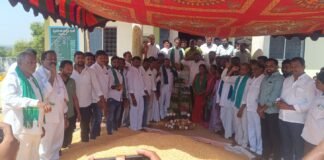 కొనుగోలు కేంద్రాలను రైతులు సద్వినియోగం చేసుకోవాలి..