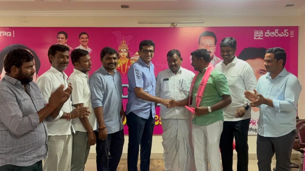 టిఆర్ఎస్ లో చేరిన కాంగ్రెస్ నాయకులు