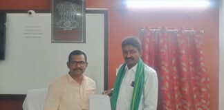 ధాన్యం కొనుగోలు కేంద్రం ఏర్పాటు చేయాలని వినతి