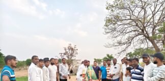 నరేష్ జట్టు విజయం అభినందించిన గ్రామస్తులు