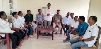 ఉపాధ్యాయులకు పదోన్నతులతో బదిలీలు చేపట్టాలి