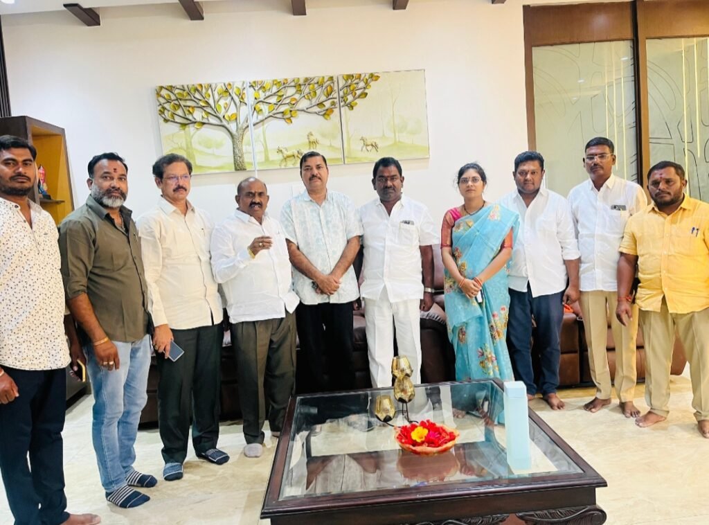 నారీ శక్తి వందన్ అధినియం పై కోరుట్లలో మహిళా అక్రోష సమ్మేళనం