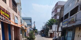 నిప్పుల కొలిమిలా కోరుట్ల.. కర్ఫ్యూను తలపిస్తున్న గాంధీ రోడ్!