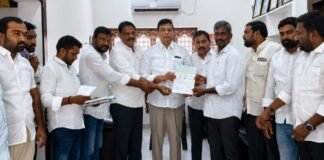 పార్టీలకు అతీతంగా ప్రభుత్వం చేయూత