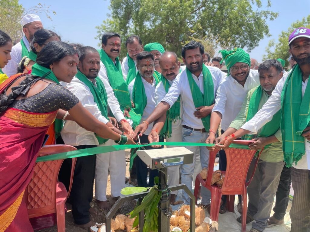 దళారులకు ధాన్యాన్ని అమ్మి మోసపోవద్దు