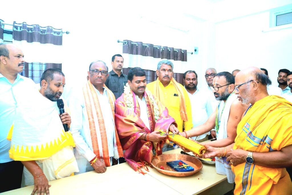 కొండగట్టులో హనుమాన్ జయంతి వేడుకలకు శ్రీకారం