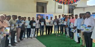రైతు ముంగిట్లో శాస్త్రవేత్తలు