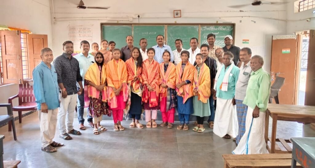 ఉత్తమ ప్రతిభ కనబరిచిన విద్యార్థులకు ఘన సన్మానం