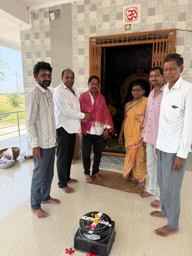 గదుల నిర్మాణానికి విరాళం అందజేత