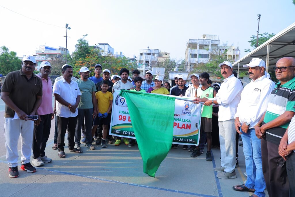 యువత క్రీడల వైపు అడుగులు వేయాలి
