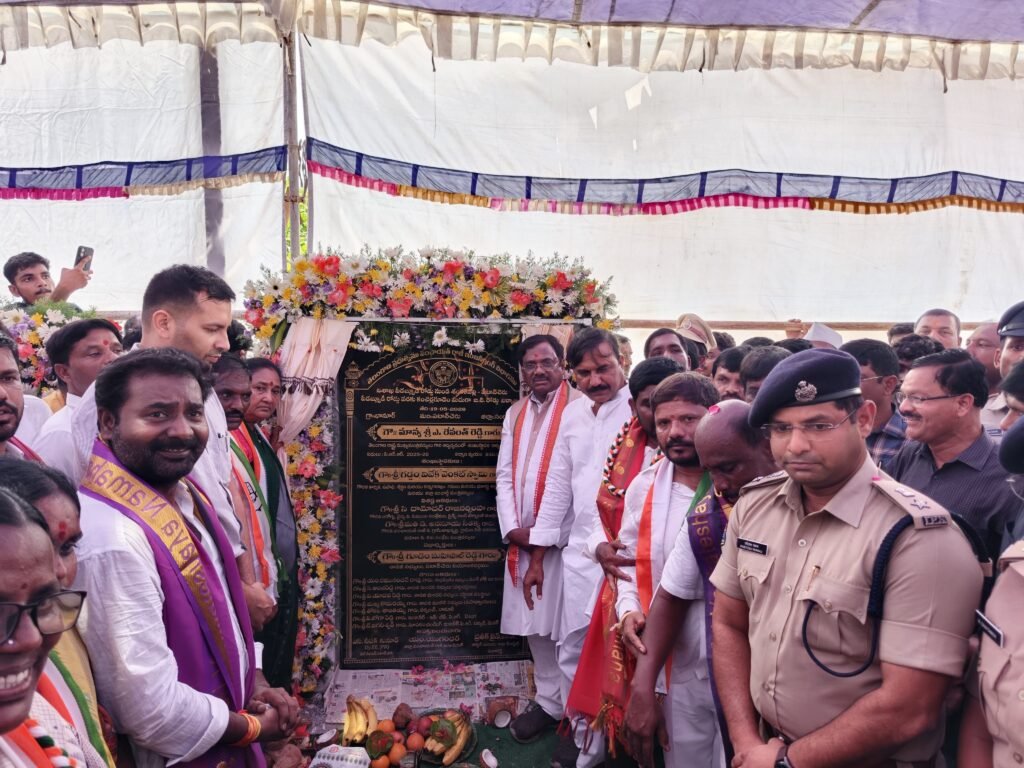 పటాన్ చెరులో రూ.8 కోట్ల అభివృద్ధి పనులకు శంకుస్థాపన
