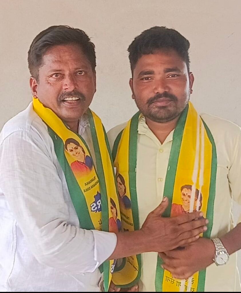 టిఆర్ఎస్ పార్టీలోకి యువ నాయకుడు ప్రేమ్ కుమార్ చేరిక
