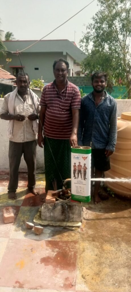 భక్తుల త్రాగు నీటి సౌకర్యార్థం సుబ్రహ్మణ్యేశ్వర స్వామి దేవాలయానికి బోరు మోటర్ విరాళం