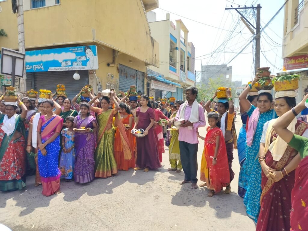 ఘనంగా పోచమ్మ బోనాలు