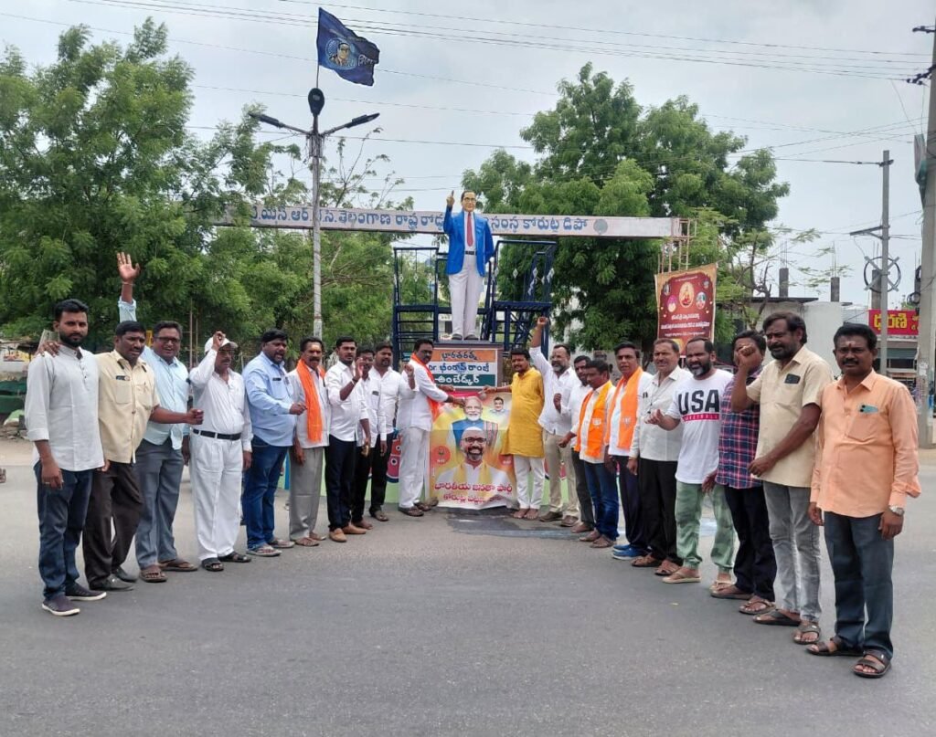 తెలంగాణ రోడ్ల అభివృద్ధికి కేంద్రం భారీ వరం