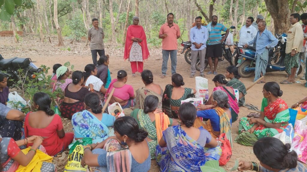 ప్లాస్టిక్ రహిత గ్రామం కోసం ప్రతి ఒక్కరూ కృషి చేయాలి