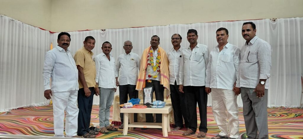 లయన్స్ క్లబ్ ఆధ్వర్యంలో నంబూరు మోహన్ రావు కి ఘన సన్మానం