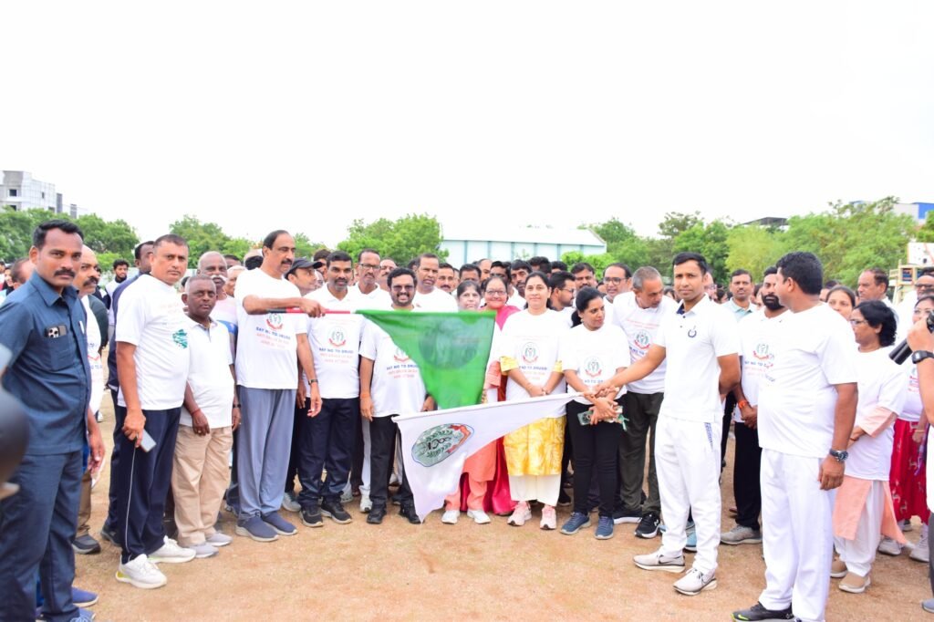 సమిష్టి కృషితోనే మాదకద్రవ్యాల నిర్మూలన సాధ్యం