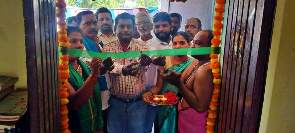 మూతపడిన వెంకట్రావుపేట ప్రభుత్వ పాఠశాలకు పునర్జీవం