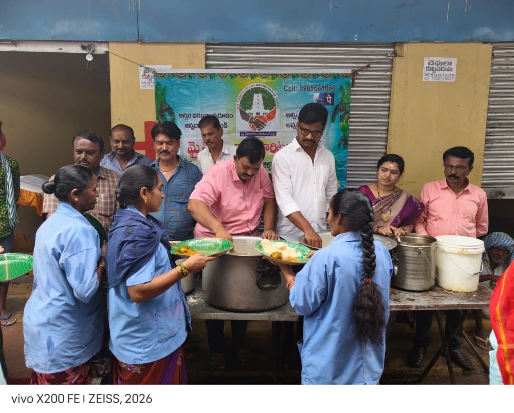 వేములవాడలో ఘనంగా మారుతిసాగర్ జన్మదిన వేడుకలు